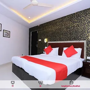 3* Hotel Capital O 61059 Green Life