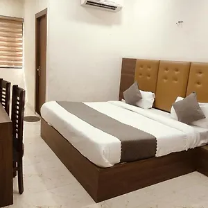 **** Hotel Mm Palace - India